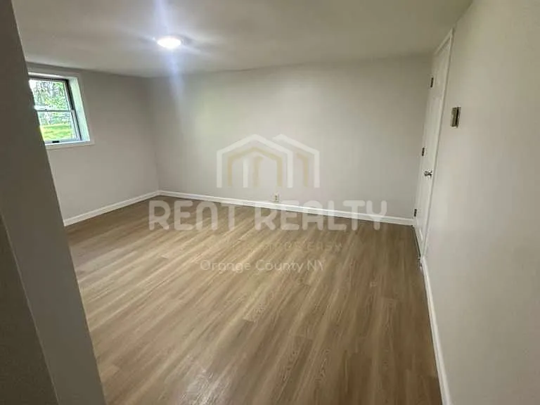 5 Ricki Ln — Photo 5