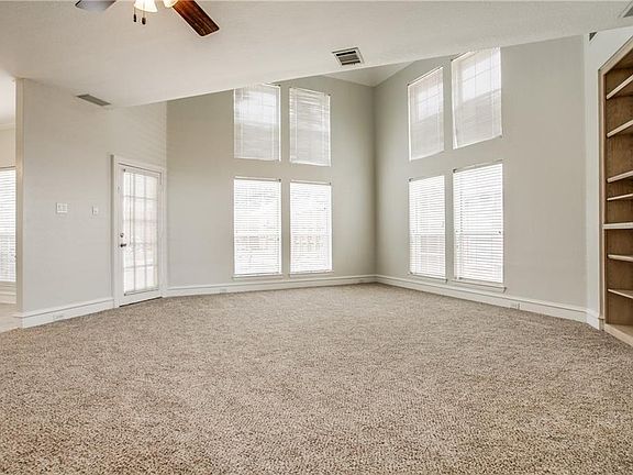 5th image of 6729 Mantissa Dr