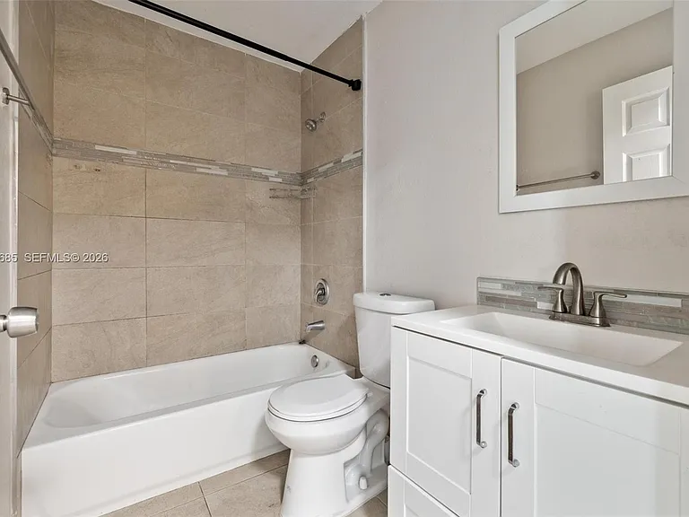 1458 SE 24th Ct #353 — Photo 27