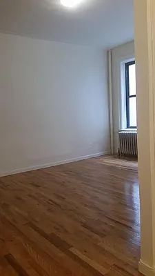 Rented by Lang Realty LLC | media 8