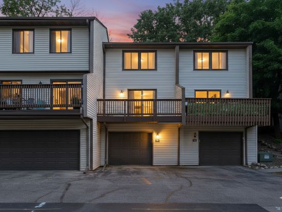 55 River Woods Ln, Burnsville, MN 55337