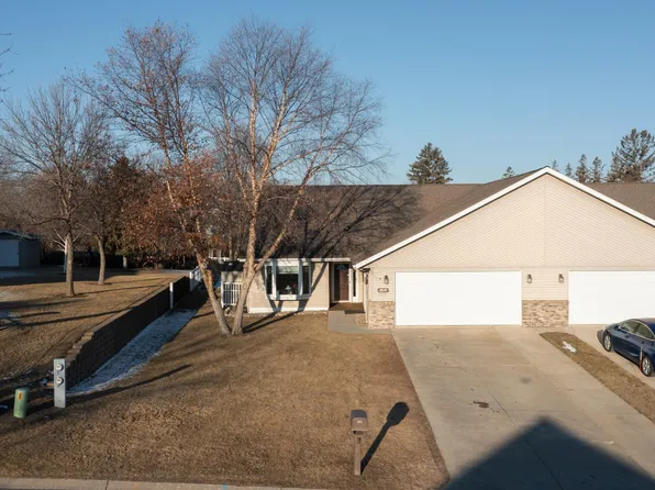 1815 Bridgeview Blvd, Detroit Lakes, MN 56501