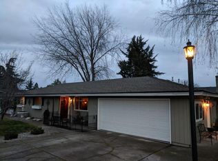 711 Freeman Rd, Central Pt, OR 97502