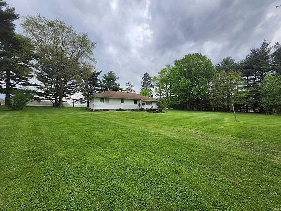3rd image of 4130 S Whitley Rd