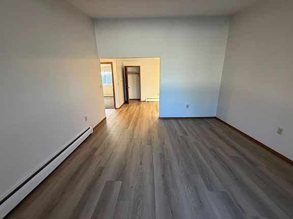 4th image of 2685 Humboldt Rd #11