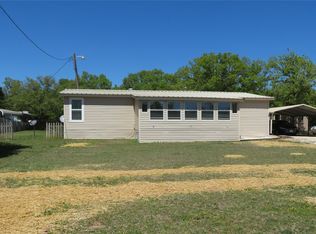 168 Catfish Trl, Bowie, TX 76230