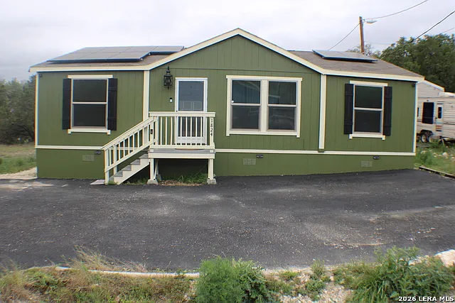 1824 Live Oak Dr