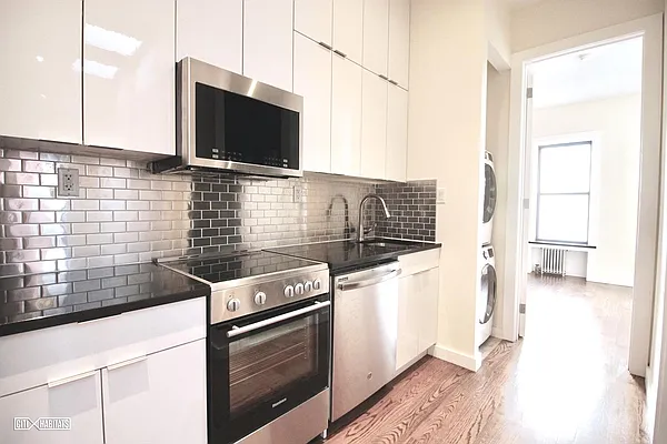 Rented by Citi Habitats | media 8