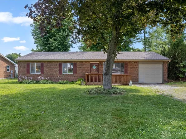 3983 Apache Trl, Jamestown, OH 45335