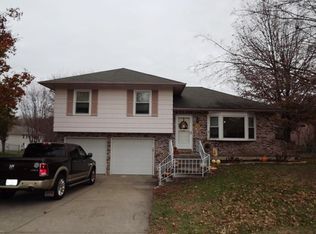 413 Creach Dr, Warrensburg, MO 64093