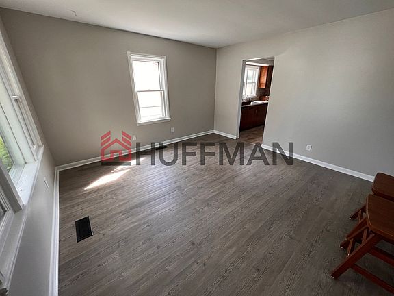 2nd image of 2141-2145 Kathleen Ave