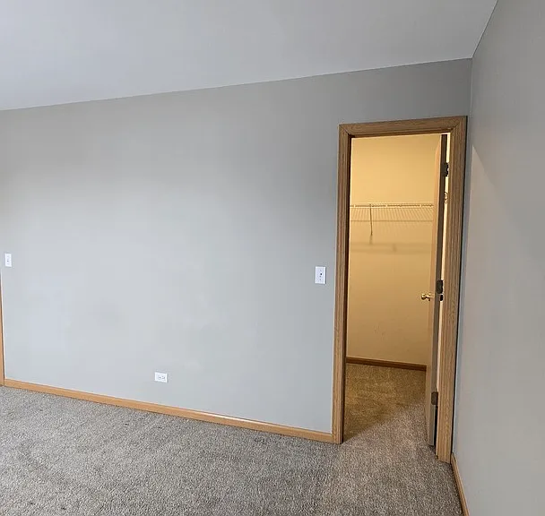 2053 Grayhawk Dr — Photo 11