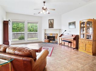 28314 Madelin Manor Ln, Spring, TX 77386