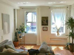 150 E Broadway #2N, New York, NY 10002