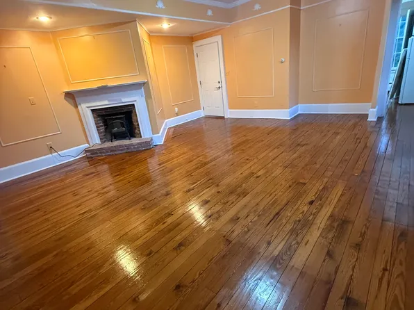 9 Lyme St #7, Old Lyme, CT 06371