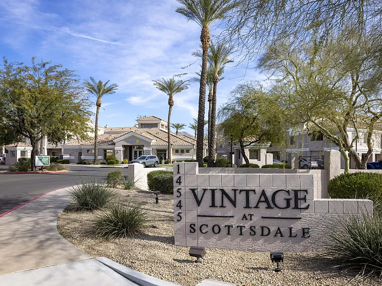 Vintage at Scottsdale — Photo 5