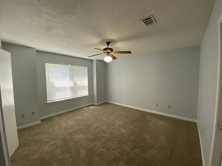 169 Wright Cir — Photo 12