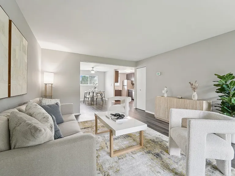 Ridge Gardens Apartments — Photo 4