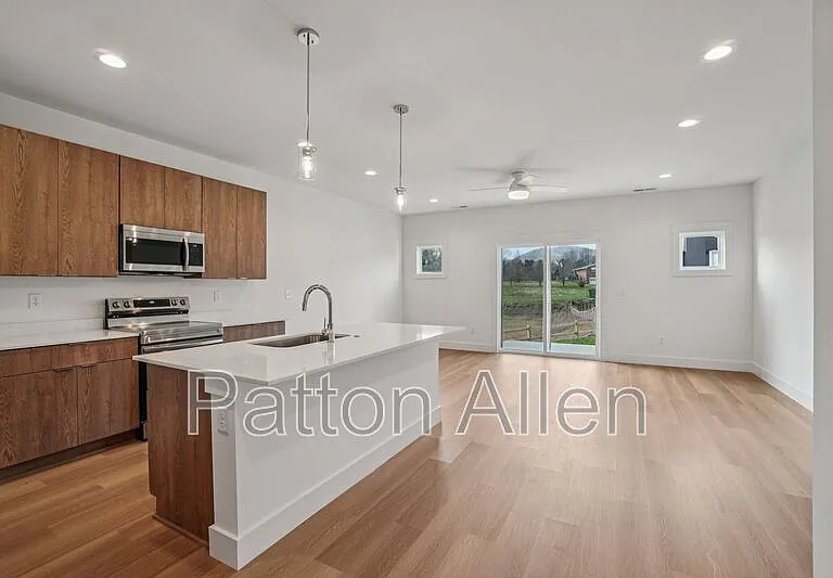 17 Bolton St — Photo 3