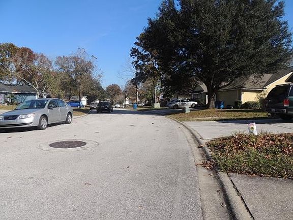 3rd image of 2663 Moorsfield Ln