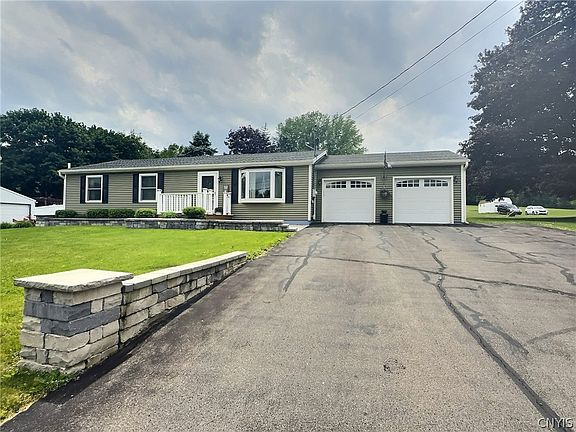 2nd image of 115 Walpole Rd