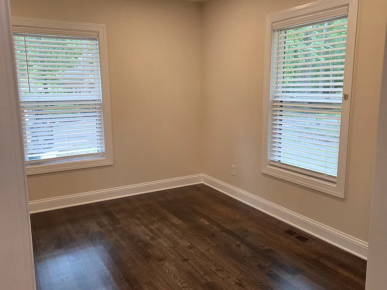 501 Farmington Woods Dr — Photo 9