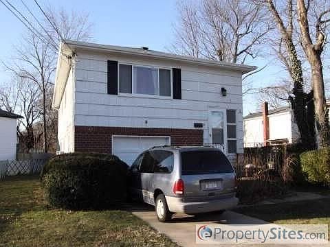 1st image of 36 1st St