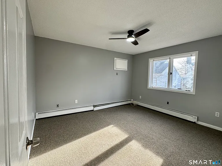 23 Katie Ln — Photo 9