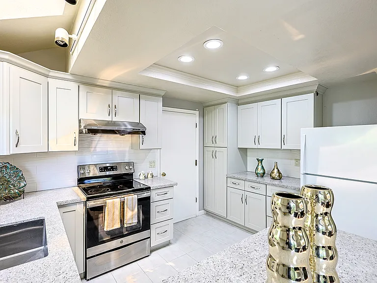 1207 Smith Ave — Photo 13