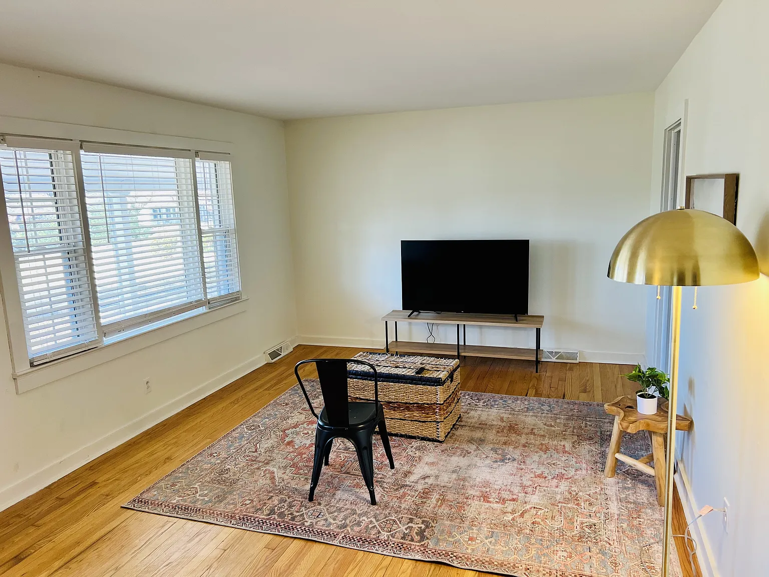 1813 Alpine Drive - 1 — Photo 2