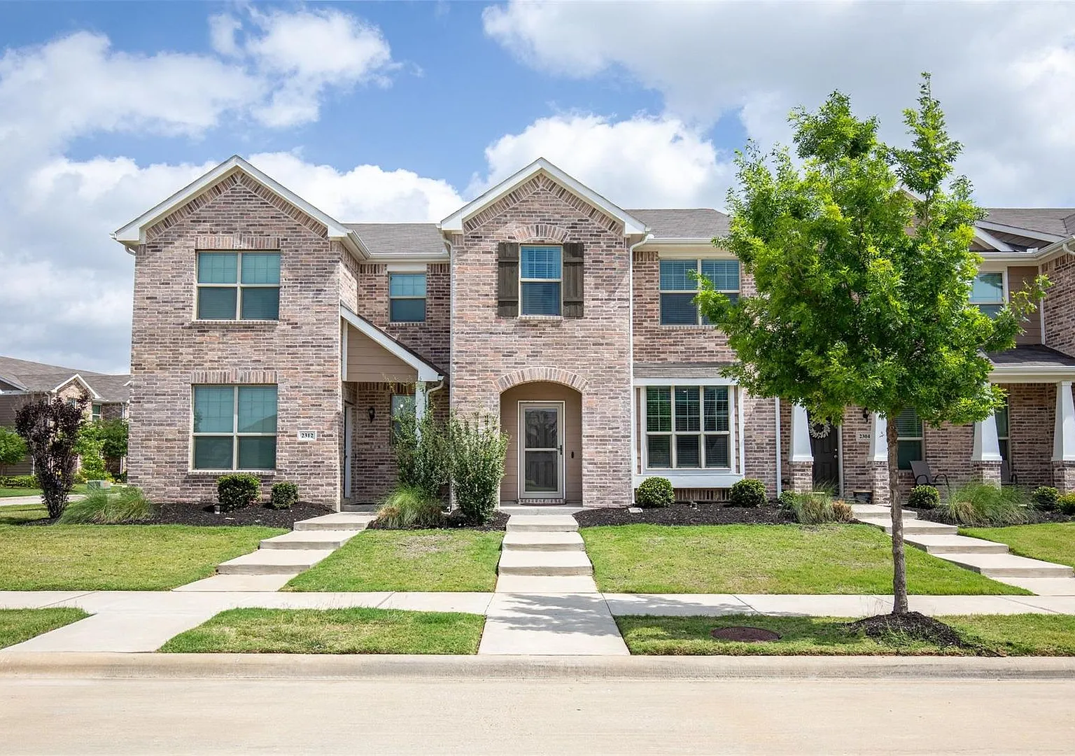 3 Bed 2.5 Bath in Brentwood across from Dentons Discovery Park — Photo 2
