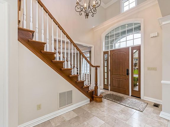 4th image of 6106 Balmoral Dr