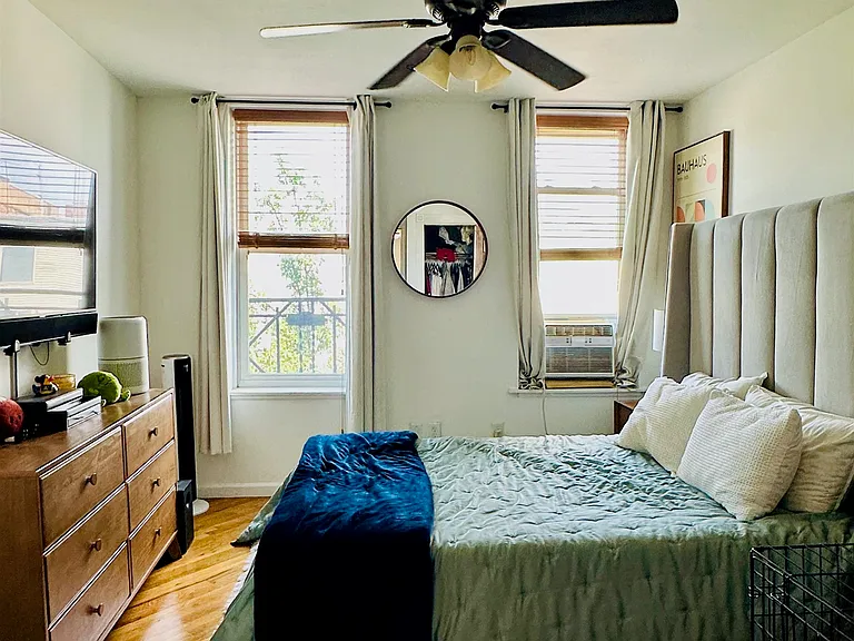 218 Jefferson St #6 — Photo 6