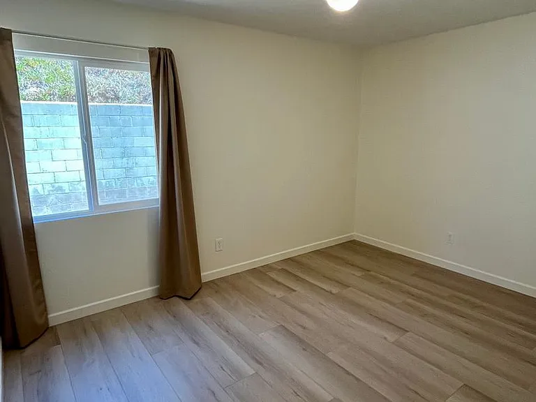 3159 Lloyd St — Photo 19