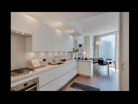 5th image of 222 E 44th St APT 39N