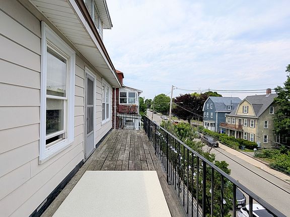 4th image of 150 Nonantum St #2