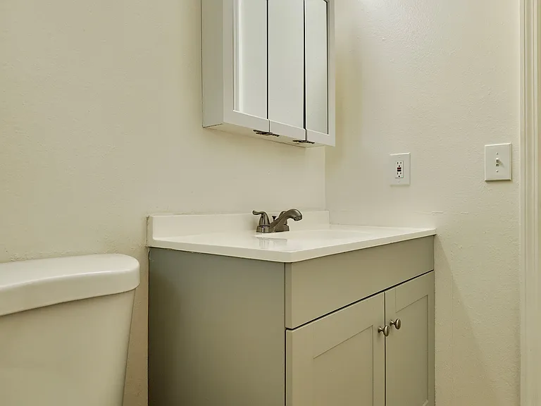 2020 N 51st St #2 — Photo 12