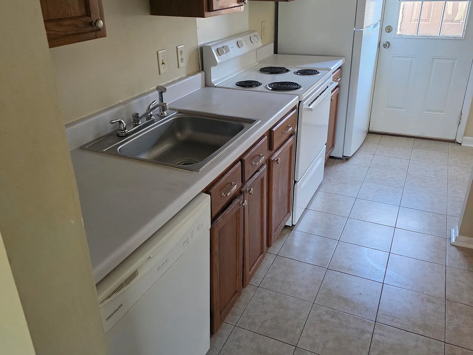 2 bed, 1088 sqft, $1,400 — Photo 3