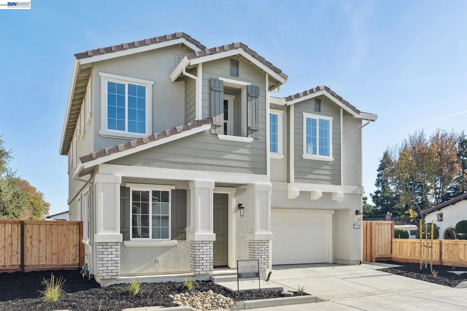 1301 Sunningdale Ln photo 1