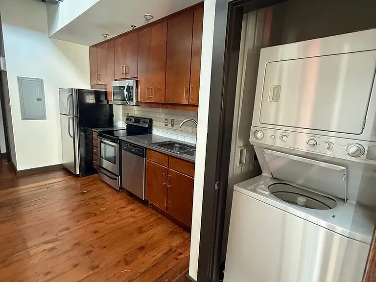 703 N Harrison Street 410 Hancock St — Photo 20