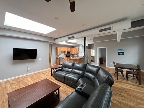 5th image of 223 Ferry Ave #1
