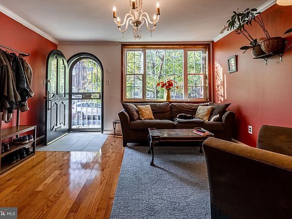 3rd image of 1011 McKean St