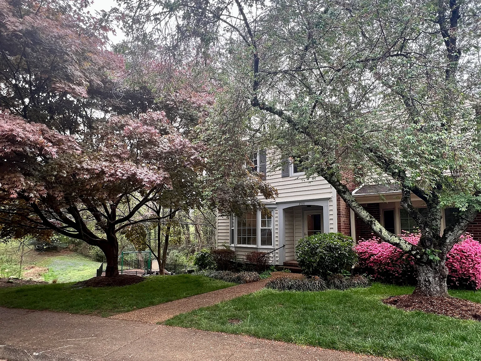4 bed, 3.5 bath, 1689 sqft, $2,950 — Photo 1