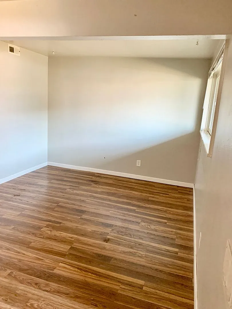5795 S Bannock St — Photo 2
