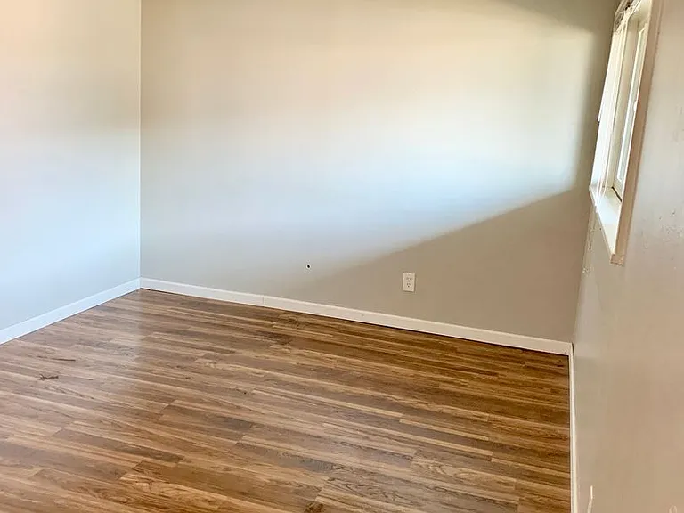 5795 S Bannock St — Photo 2