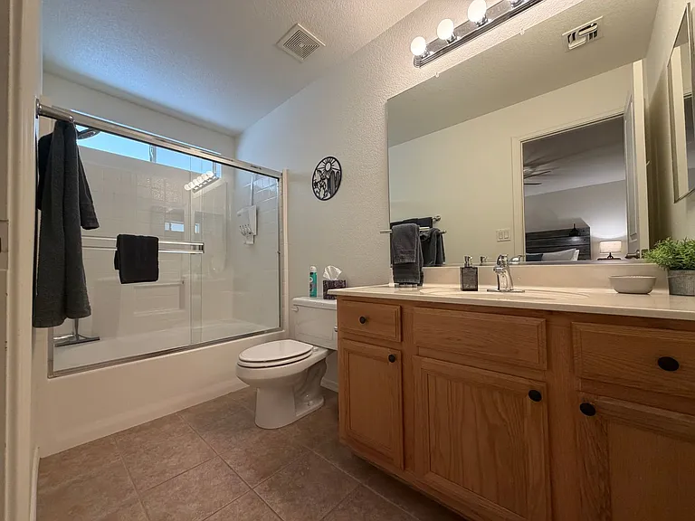 2416 N Ridge Ave — Photo 18