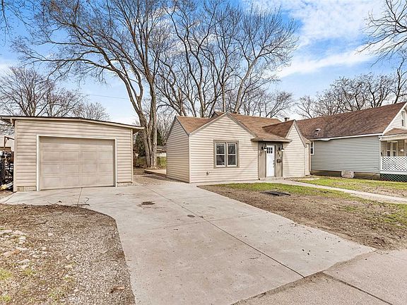 3rd image of 2226 Janette Ave