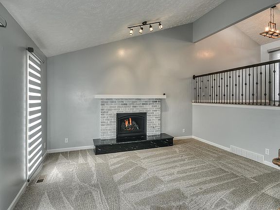 4th image of 2902 Leawood Dr