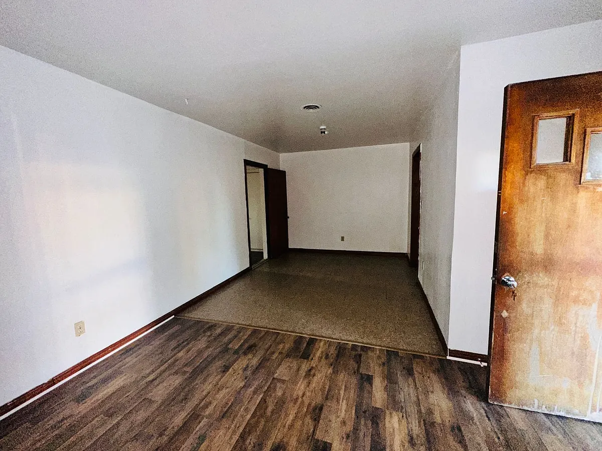 Building Photo - 421 N Gilmer St