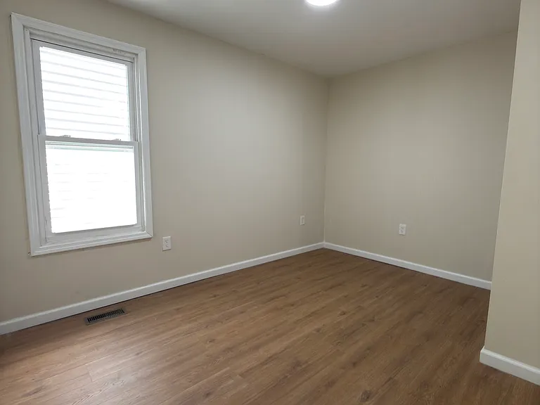 216 Delaware St #1 — Photo 4